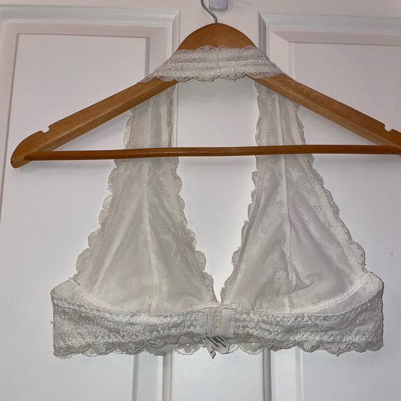 White bralette - Picture 2 of 3